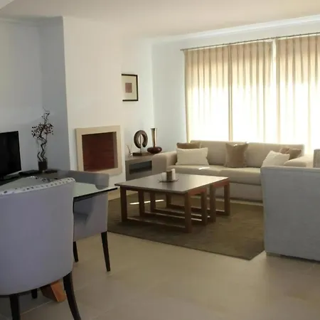Lage, Fischerei, Golf Und Abenteuer Holiday home Amoreira (Leiria)